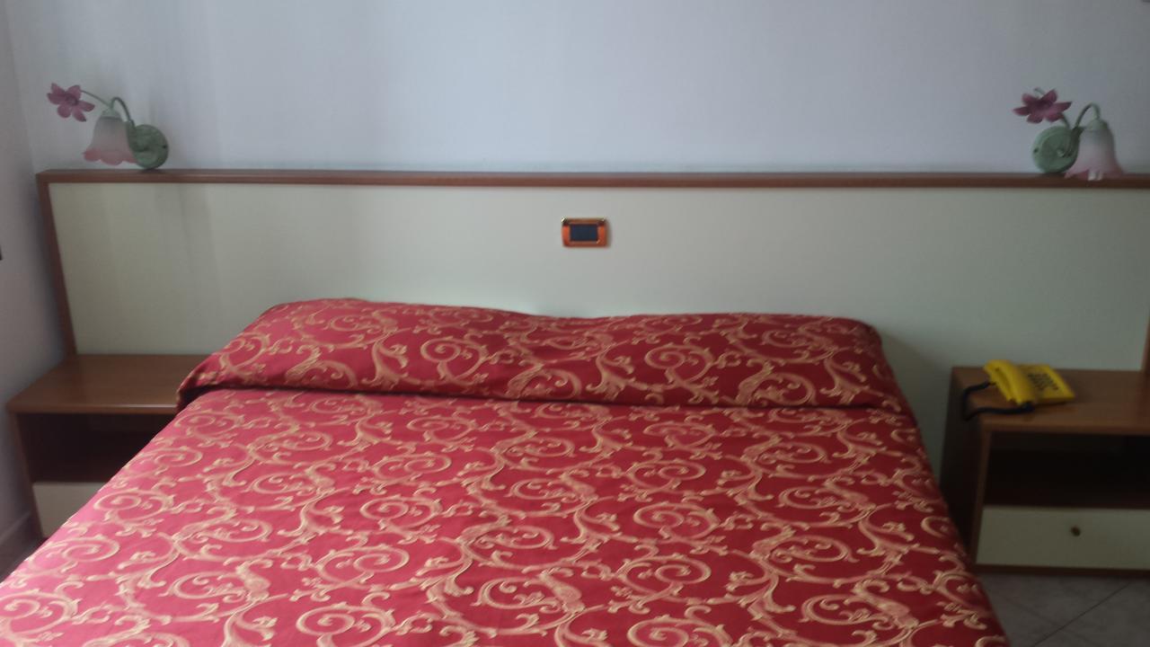Hotel Ideale Varazze Eksteriør billede