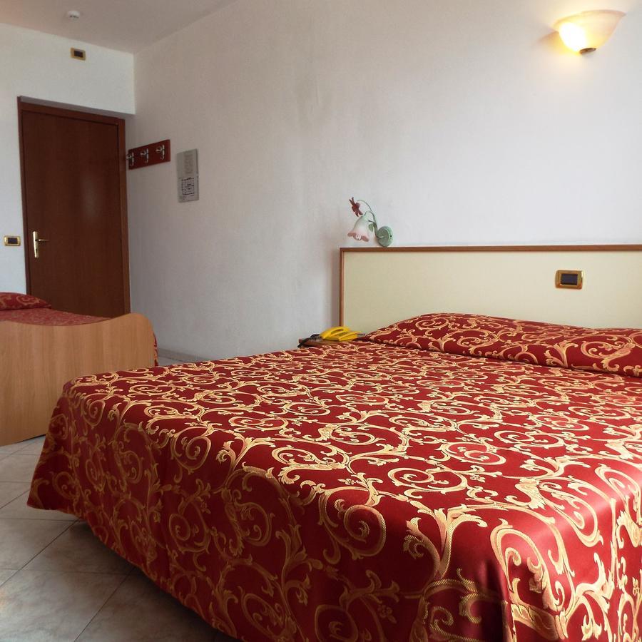 Hotel Ideale Varazze Eksteriør billede